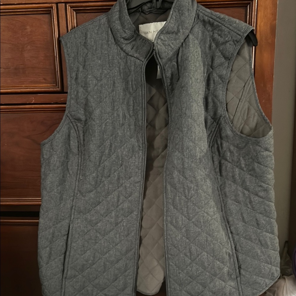 Van Heusen Gray Quilted Vest